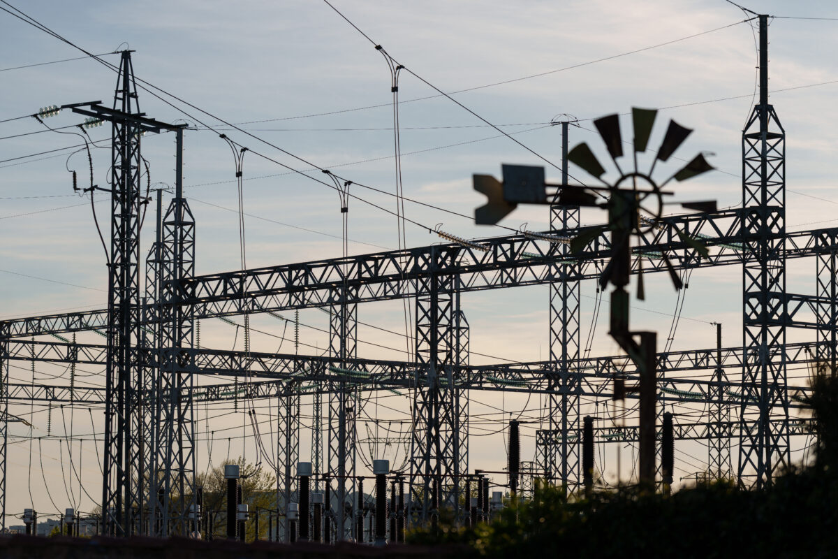 This photograph shows an electrical substation in Burgos on April 28, 2025, during a massive power cut affecting the entire Iberian peninsula and the south of France. A "massive" power cut late on April 28, 2025 morning affected the whole of the Iberian peninsula and part of France, according to Portuguese electricity network operator REN. (Photo by CESAR MANSO / AFP)