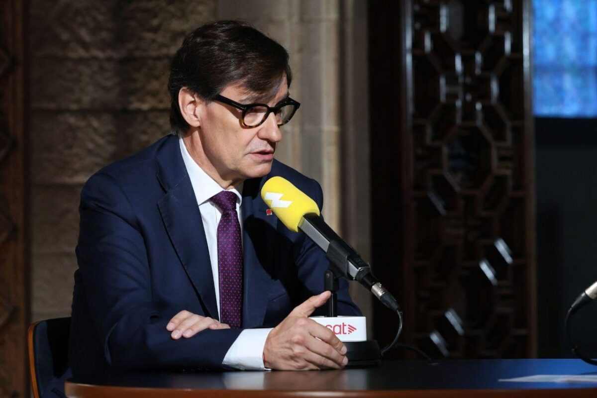 Salvador Illa, en la entrevista con Catalunya Ràdio. Foto: Rubén Moreno / Generalitat de Catalunya